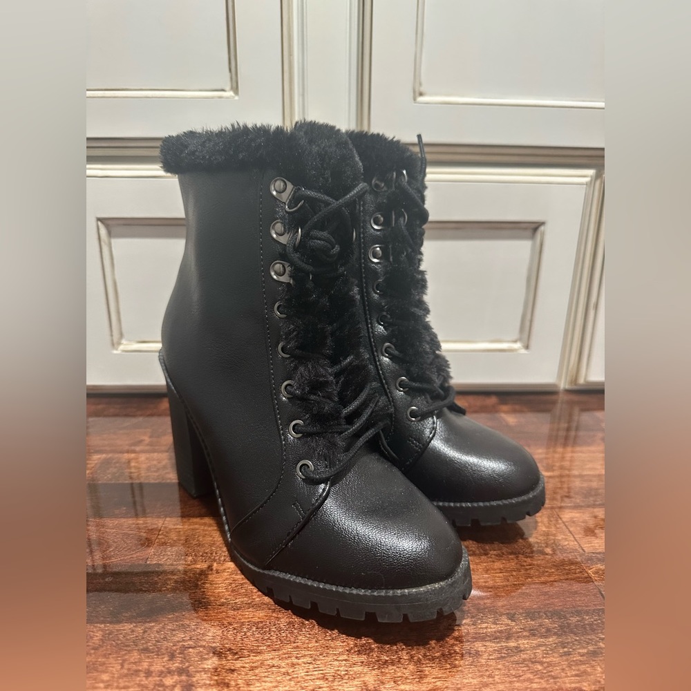 Express Booties Size 7